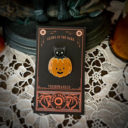 Vintage Halloween Black Cat